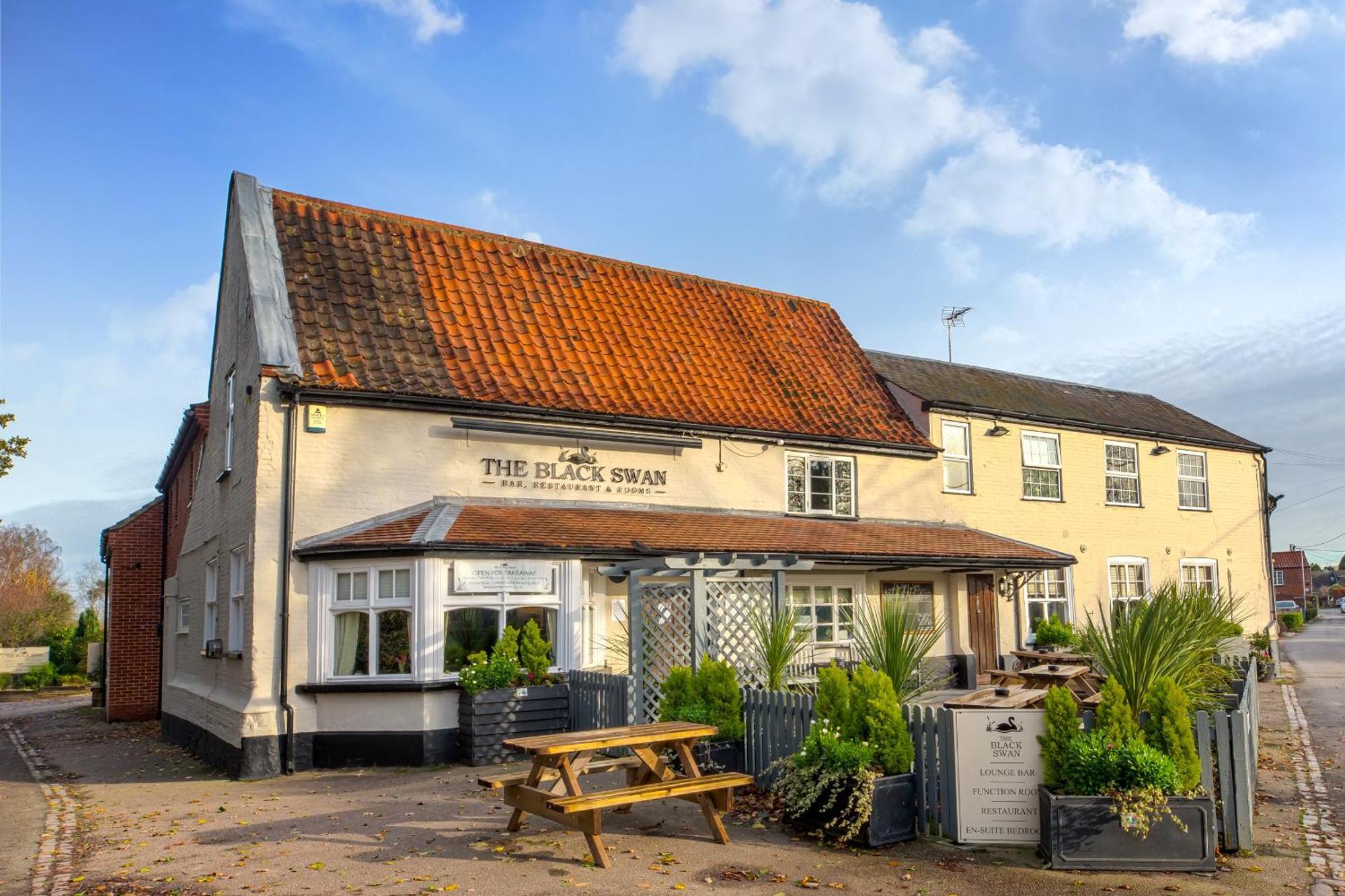 The Black Swan Inn Horsham St Faith Kültér fotó